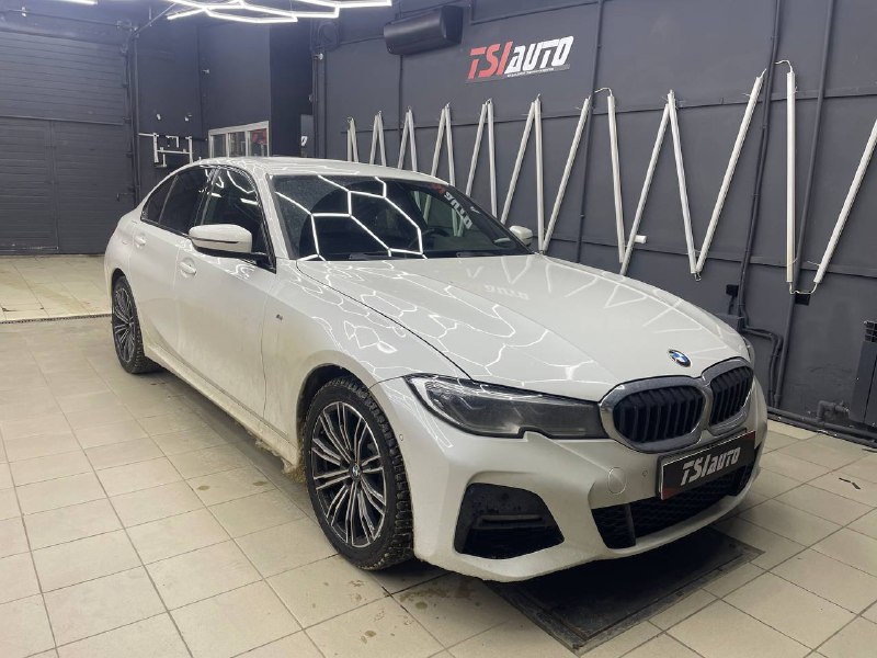 Химчистка салона BMW 3 в Краснодаре
