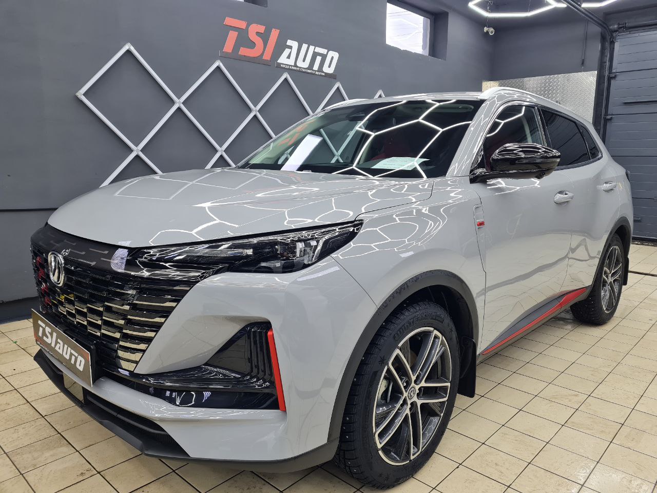 Changan Uni-S оклейка бронепленкой в Краснодаре