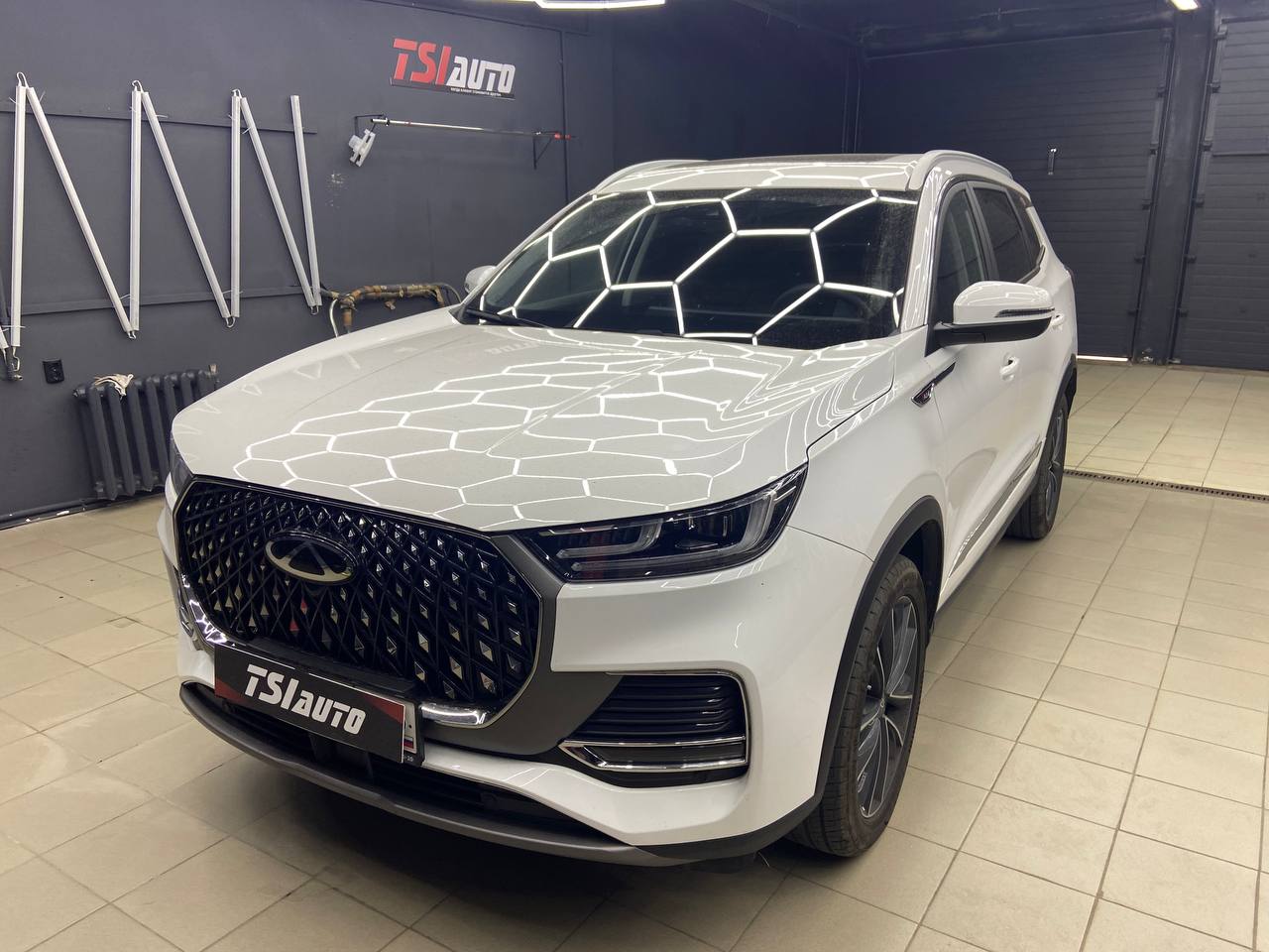 Шумоизоляция Chery Tiggo 8 Pro Max в пакете Комфорт в Краснодаре