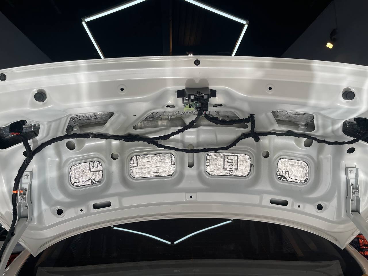крышка багажника шумоизоляция Hyundai Sonata вибро фото