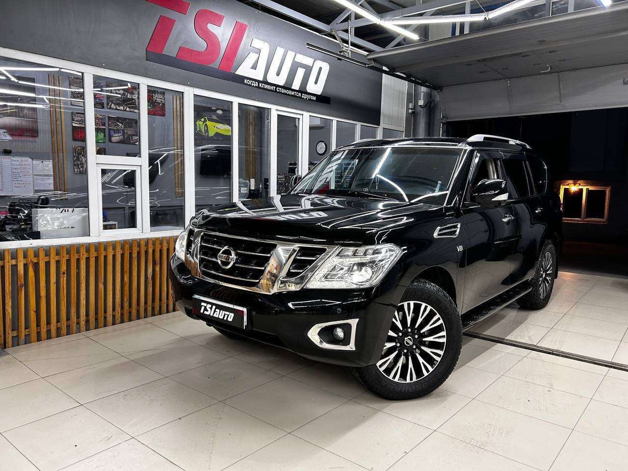 Оклейка пленкой Nissan Patrol в Краснодаре
