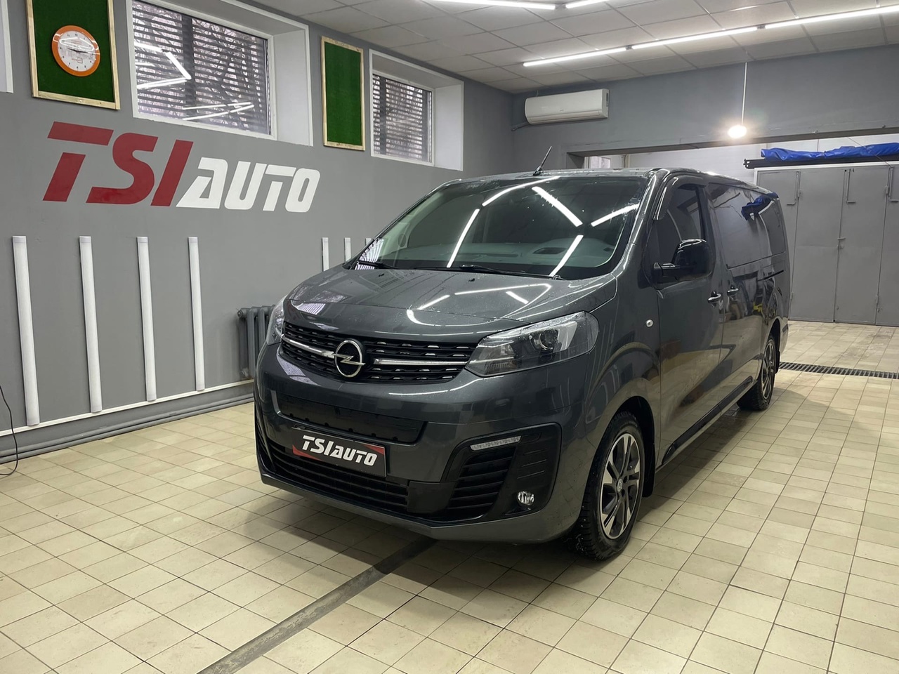 Полная шумоизоляция Opel Zafira Life в Краснодаре