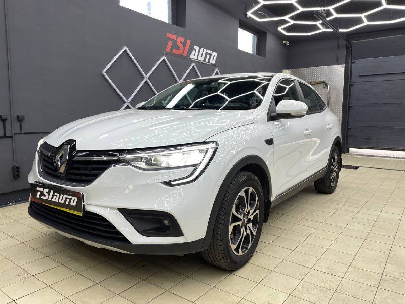 Установка контурной подсветки Renault Arkana в Краснодаре
