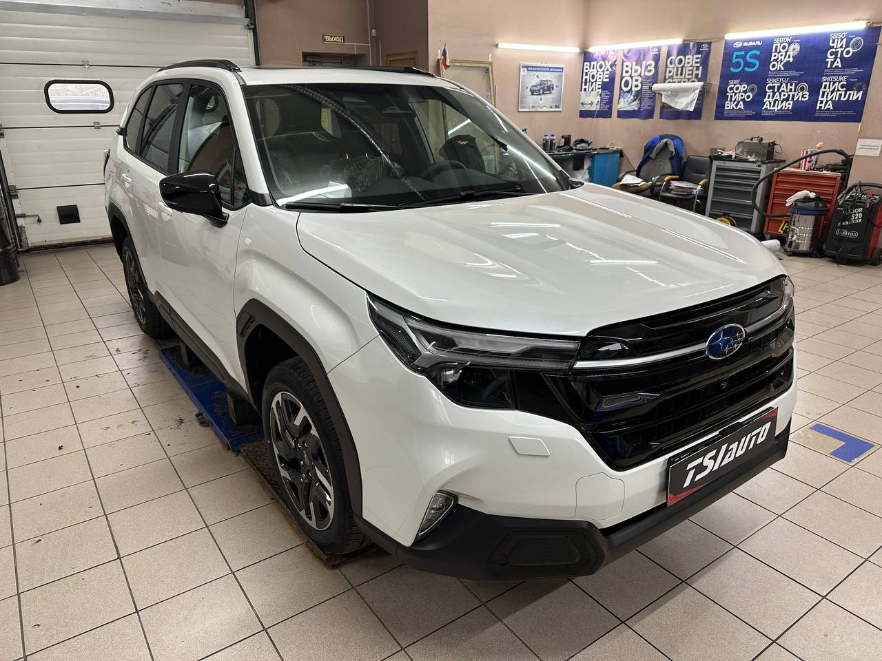 Шумоизоляция Subaru Forester 6 в Краснодаре
