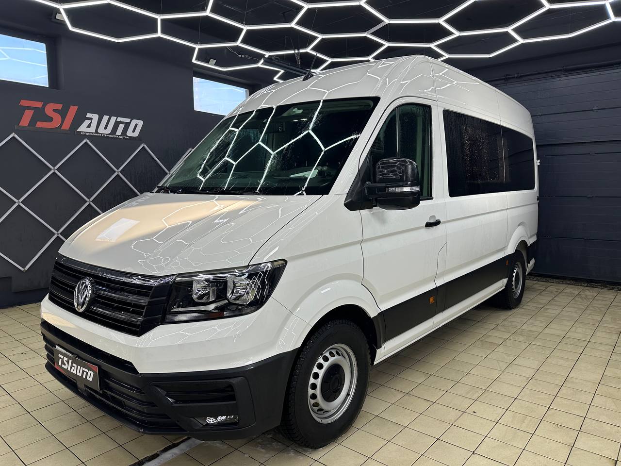 Шумоизоляция Volkswagen Crafter в Краснодаре