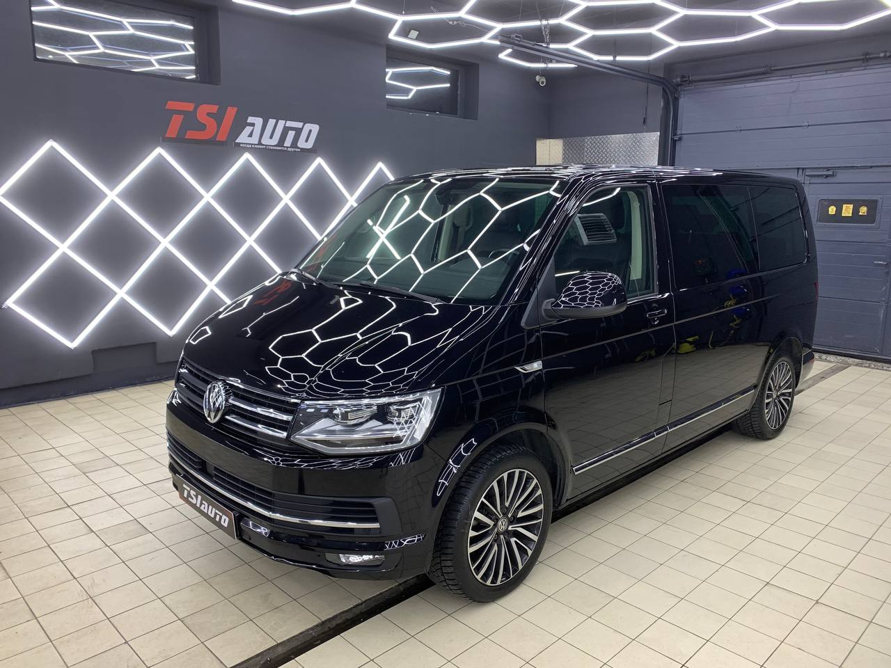 Установка усилителя и акустики Volkswagen Multivan в Краснодаре