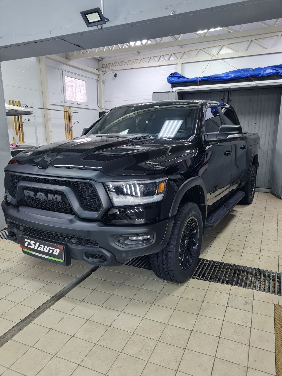 Dodge Ram TRX шумоизоляция арок в Краснодаре