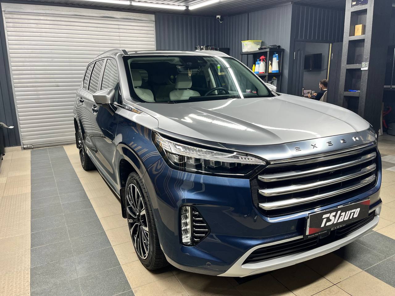 Оклейка пленкой Exeed VX в Краснодаре