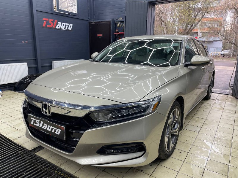 Шумоизоляция Honda Accord 10 в Краснодаре