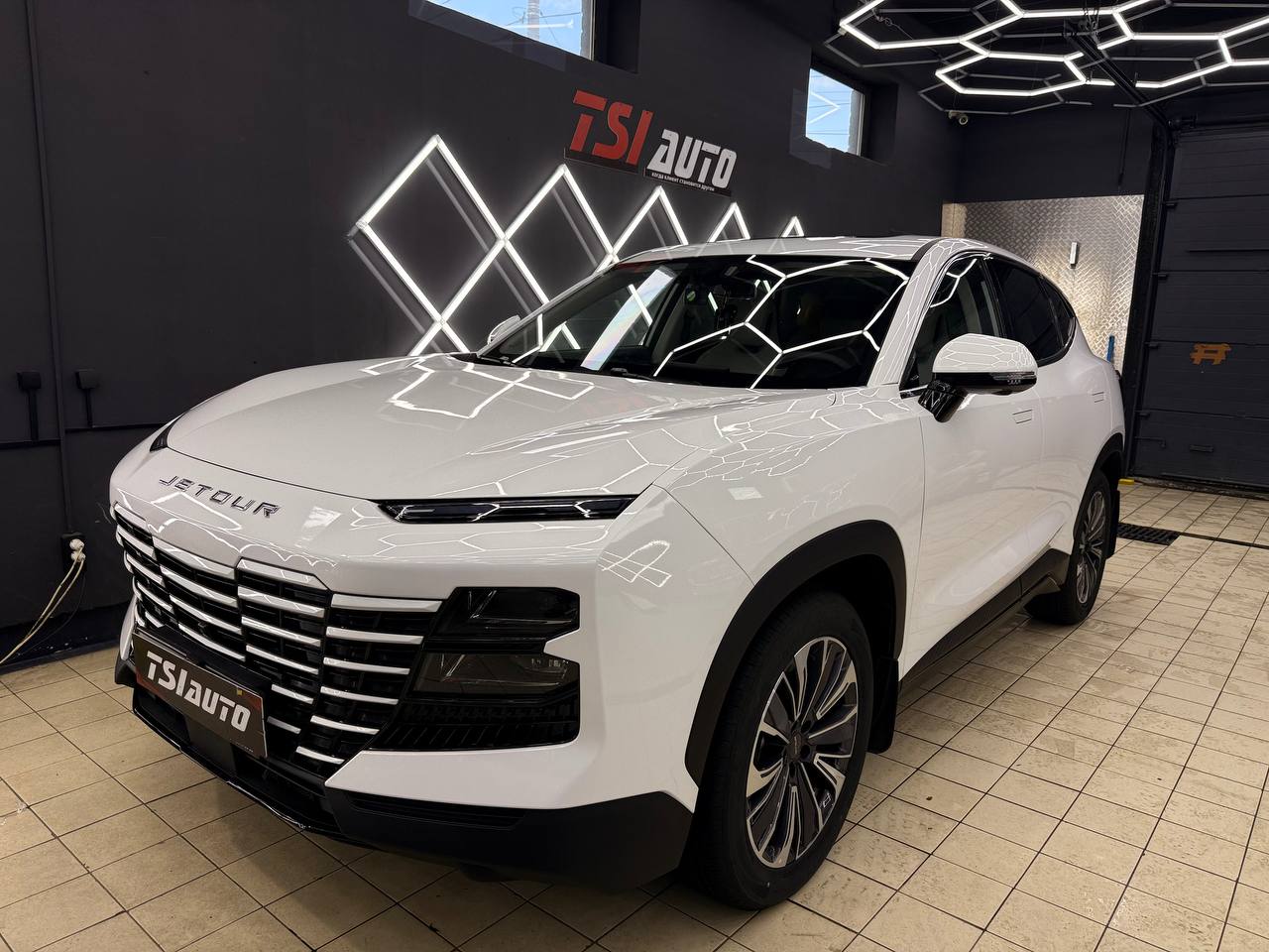 Оклейка пленкой Jetour Dashing в Краснодаре