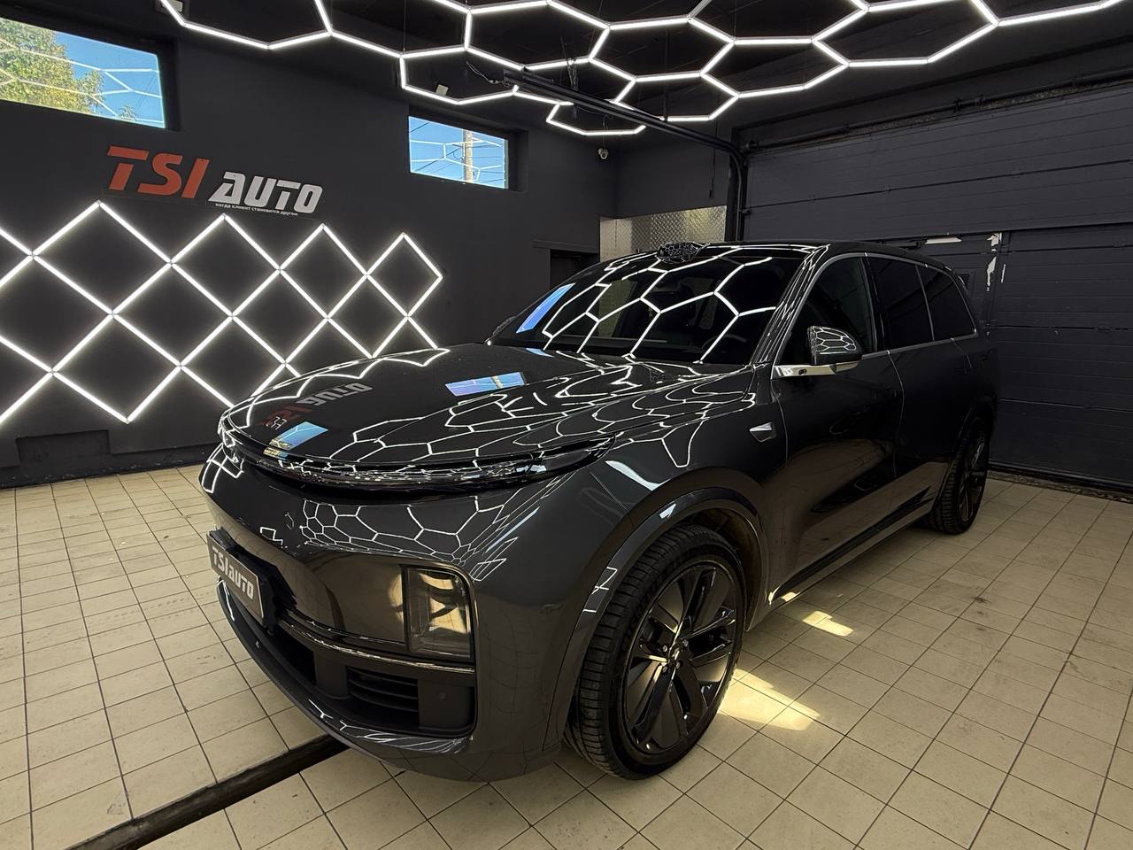 LiXiang L9 оклейка пленкой в Краснодаре