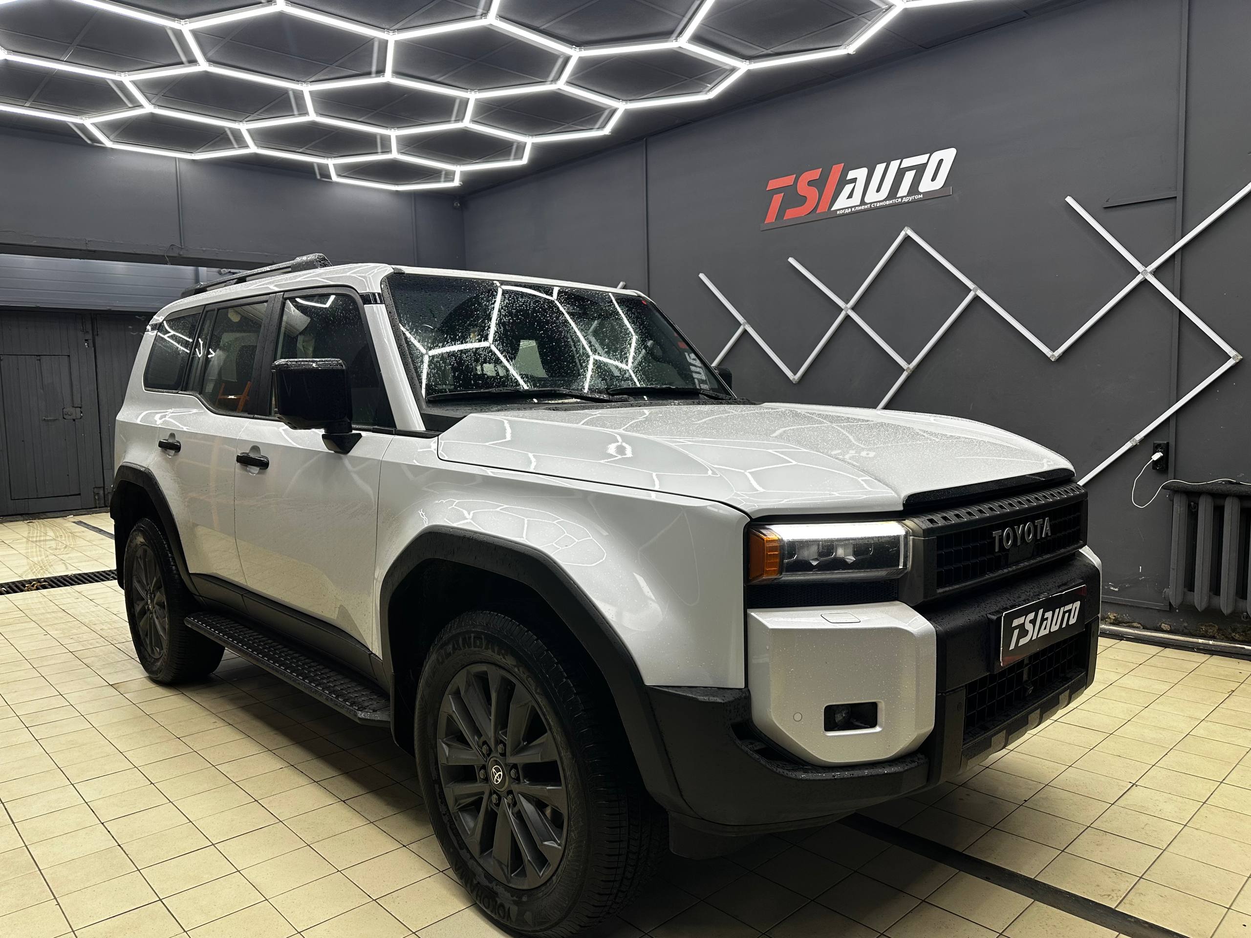 Шумоизоляция Toyota Land Cruiser Prado 250 в Краснодаре